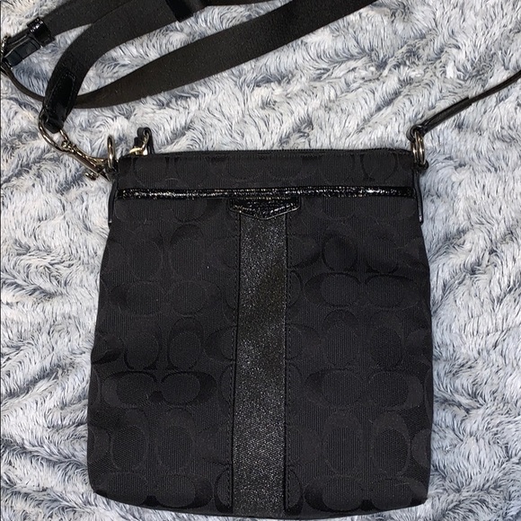 COACH SATCHEL - Picture 1 of 4